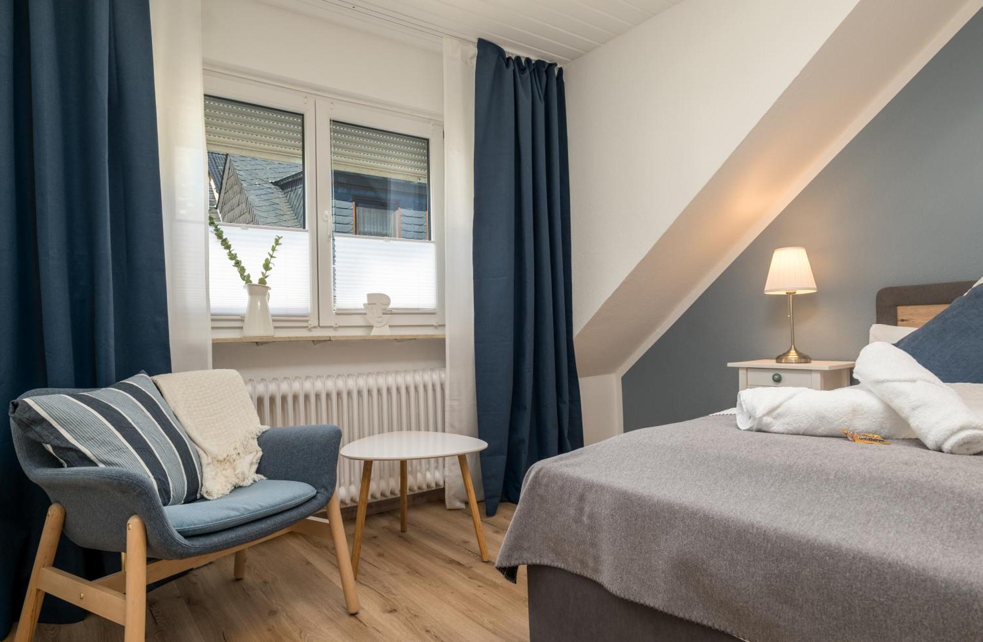 Riesling Appartement For 2 - 4 People - Billiards - Balcony With Mosel View - Parking - Wine Barrel Bar - Fully Equipped Kitchen - Netflix - Waiputv - 3 Km From Cochem Klotten Buitenkant foto