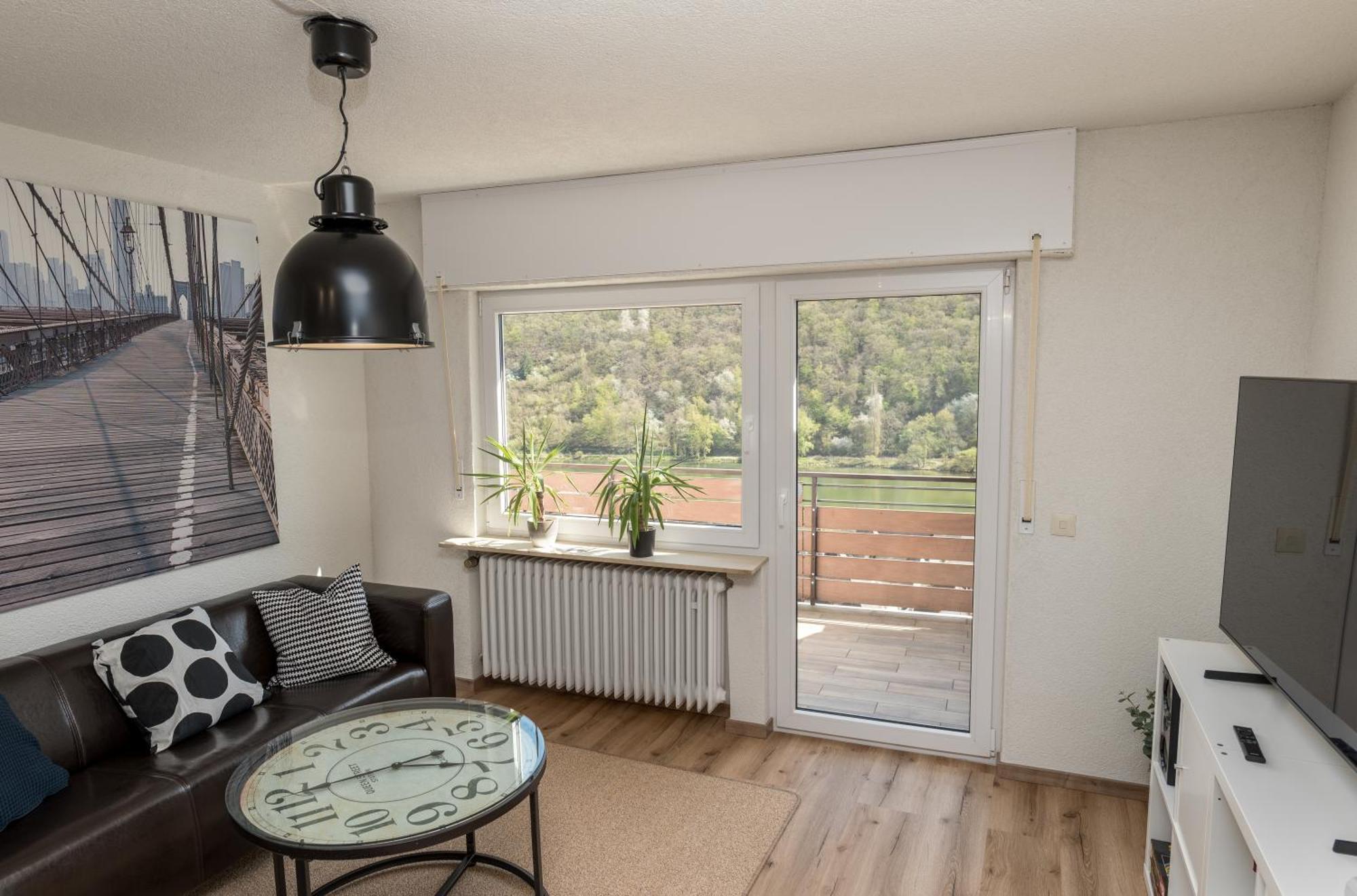 Riesling Appartement For 2 - 4 People - Billiards - Balcony With Mosel View - Parking - Wine Barrel Bar - Fully Equipped Kitchen - Netflix - Waiputv - 3 Km From Cochem Klotten Buitenkant foto